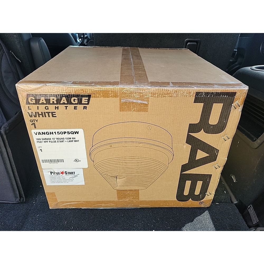 Van Garage 15 Inch Round 150W Metal Halide PSQT HPF Pulse Start Plus Lamp white